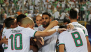 سيطرة جزائرية على التشكيلة المثالية لربع نهائي أمم أفريقيا