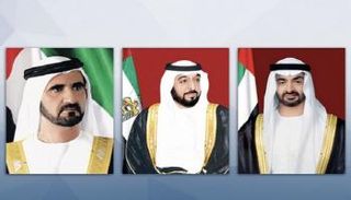 الشيخ خليفة بن زايد آل نهيان والشيخ محمد بن راشد آل مكتوم والشيخ محمد بن زايد آل نهيان