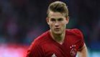 برشلونة حاول خطف دي ليخت من يوفنتوس في اللحظات الأخيرة