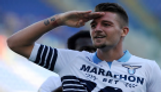 مانشستر يونايتد يقدم عرضه الأول لضم سافيتش من لاتسيو