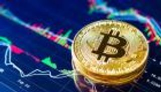 بيتكوين تتجاهل تحذيرات الخزانة الأمريكية وتقفز فوق 10 آلاف دولار