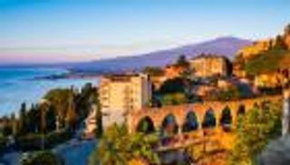 السياحة في صقلية.. 8 شواطئ مبهرة تناسب الجميع