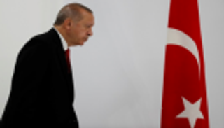 الانقلاب المزعوم.. مسرحية تنسف القاعدة الانتخابية لحزب أردوغان