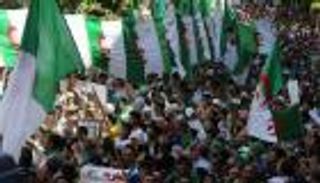 حراك الجزائر في شهره الخامس.. تباين الآراء حول الاستمرار