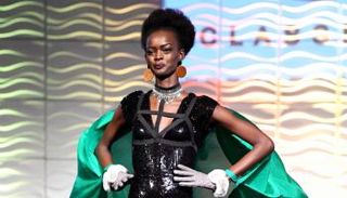 عارضة الأزياء الأسترالية أدو مورنيانج