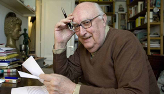 أندريا كاميلري كتب 30 رواية في سلسلة مونتالبانو