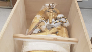 نقل التابوت تم وسط إجراءات أمنية وتحت إشراف الأثريين