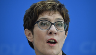 أنجريت كرامب-كارينباور