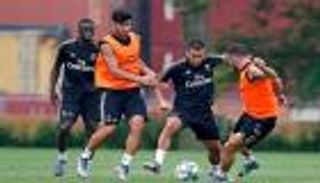 حضور بيريز وعودة زيدان أبرز ملامح تدريبات ريال مدريد