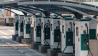 مليون محطة لشحن السيارات الكهربائية بالصين