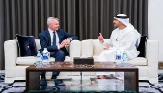 الشيخ عبدالله بن زايد آل نهيان يستقبل وزير خارجية فنلندا
