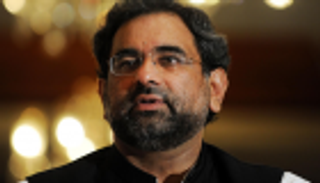 توقيف رئيس وزراء باكستان السابق بتهم فساد