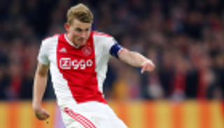 فيديوجراف.. أشهر 5 صفقات تحولت وجهتها في اللحظات الأخيرة