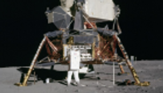 "ناسا" تعرض صورا لأول مرة لرواد مهمة "أبولو 11" على القمر