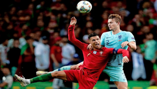 دي ليخت ورونالدو