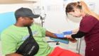 لاعبو الجزيرة الإماراتي يخضعون للكشف الطبي قبل السفر لهولندا