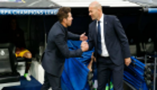 زيدان يفضل سيميوني "المدرب" على خصمه في الملاعب