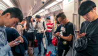 سباق الـ5G يحتدم.. الصين تتفوق على أمريكا بحلول 2025