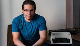 الروائي الجزائري سعيد خطيبي