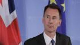 بريطانيا تحذر إيران بـ"عواقب وخيمة" بعد اختطاف ناقلتي نفط