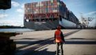 "فايننشال تايمز": صناعة الشحن تدفع فاتورة إرهاب إيران في "هرمز" 