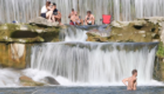 3 قتلى بموجة حر تستهدف 150 مليون أمريكي