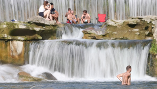 ملايين الأمريكيين تأثروا بارتفاع الحرارة وبلوغها 38 درجة