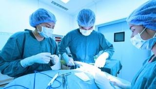 إقبال كبير على جراحات التجميل في الصين - أرشيفية