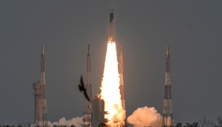 لحظة انطلاق المركبة الفضائية