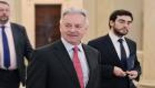 توقعات باستقالة 11 وزيراً بريطانيا قبل انتخاب جونسون 