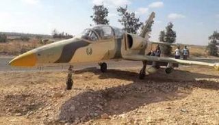 طائرة الجيش الليبي بعد هبوطها اضطراريا في تونس