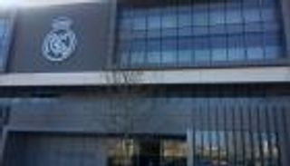 ريال مدريد يخطف صدارة أغلى أندية كرة القدم من مانشستر يونايتد