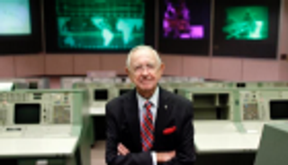 وفاة أول مدير طيران في "ناسا" عن عمر 95 عاما