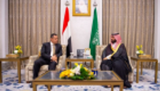 محمد بن سلمان يبحث مع رئيس وزراء اليمن مستجدات الأوضاع