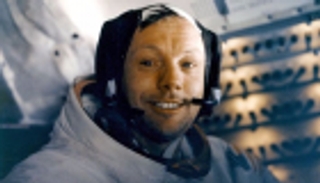 6 ملايين دولار تسوية لوفاة "نيل أرمسترونج"