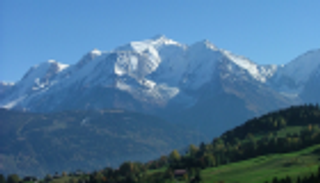 قتيلان بتحطم طائرتين في جبال الألب