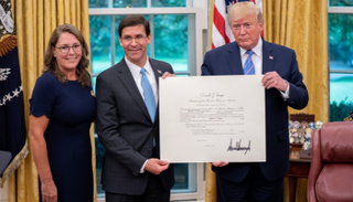 مارك إسبر يقود البنتاجون رسميا