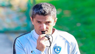 رازفان لوشيسكو مدرب الهلال السعودي