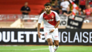 عمولات الوكلاء تهدد انتقال آيت بن ناصر إلى بوردو