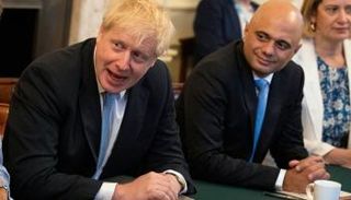 جونسون خلال اجتماعه الأول