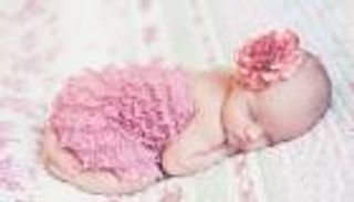 جائزة لأول مولود ذكر.. قرية بولندية تلد الإناث فقط