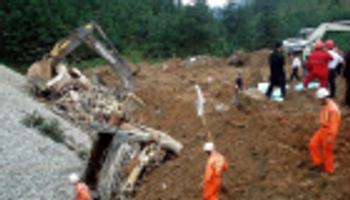 15 قتيلا في انهيار أرضي بجنوب المغرب