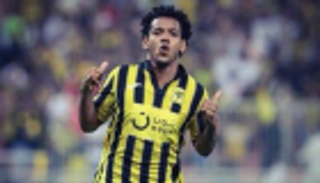 رومارينيو يعدد مزايا معسكر "مانشستر" لاتحاد جدة