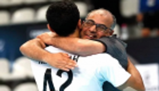 كيف ألهب مدرب منتخب مصر لليد حماس لاعبيه لتحقيق إنجاز تاريخي؟