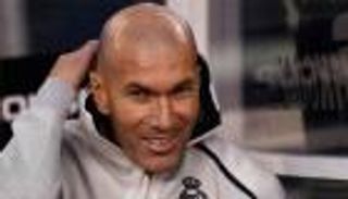 زيدان لا يشعر بالقلق بعد الخسارة بسباعية أمام أتلتيكو مدريد