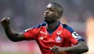 أرسنال يغري وكلاء بيبي بمبلغ كبير للفوز بسباق ضمه