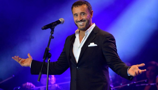 المطرب العراقي كاظم الساهر