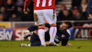 القدر ينتقم لرامسي من مدافع ستوك سيتي بعد 9 سنوات