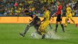 بالفيديو.. الأمطار تفسد انتصار دورتموند الودي على أودينيزي