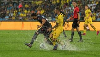 بروسيا دورتموند وأودينيزي